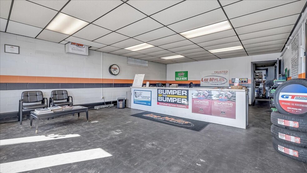 More Photos Of 2115 Union Blvd, Allentown Auto Repair For Sale