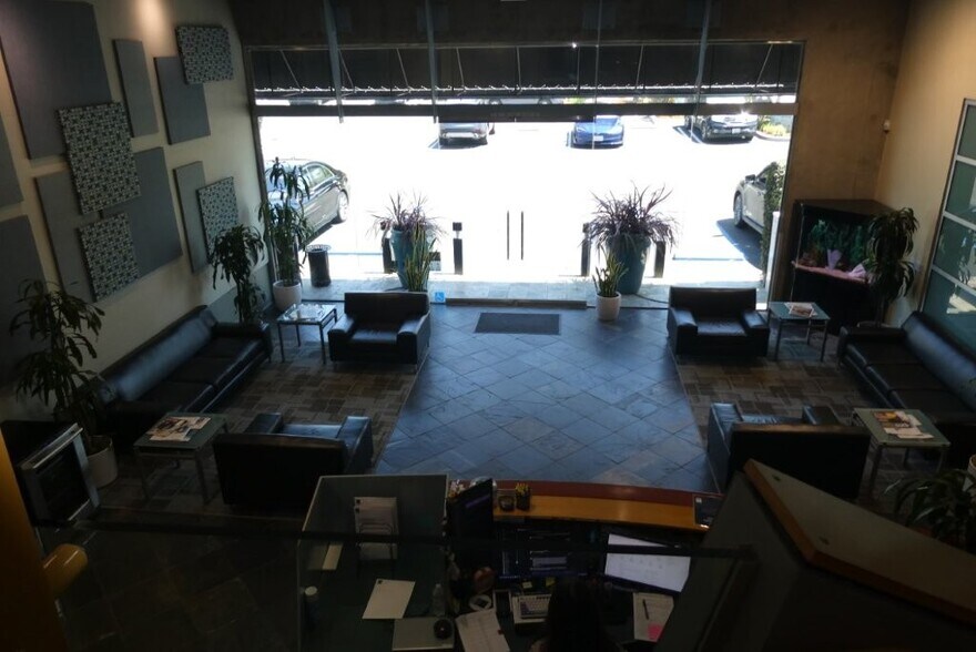 More Photos Of 6100-6120 San Fernando Rd, Glendale Office For Sale