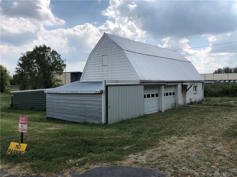 More Photos Of 1876 N Broad St, Fairborn Land For Sale