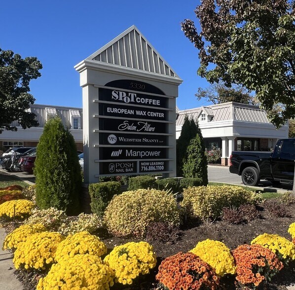 More Photos Of 5316-5330 Main St, Williamsville Office For Lease