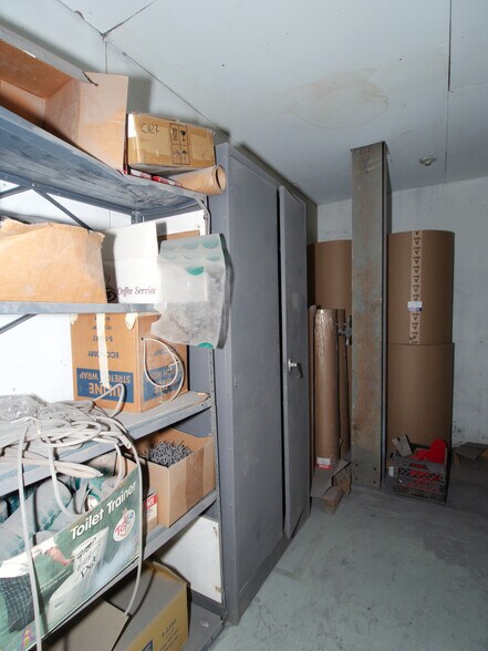 More Photos Of 56 Clarendon Ave, Kingston Warehouse For Sale