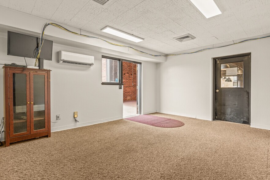 More Photos Of 517 Evans Ave, Reno Warehouse For Lease