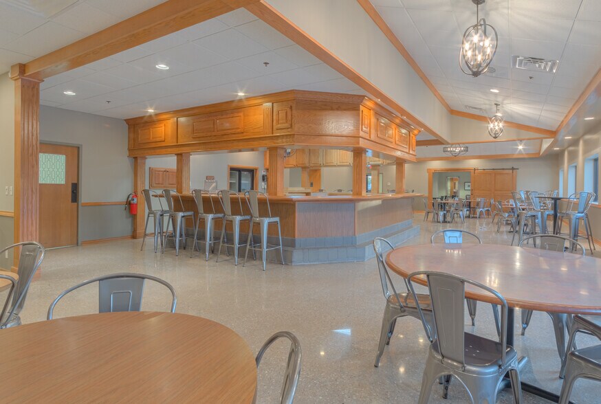 More Photos Of 1610 SE 3rd St, Newton Lodge Meeting Hall For Sale