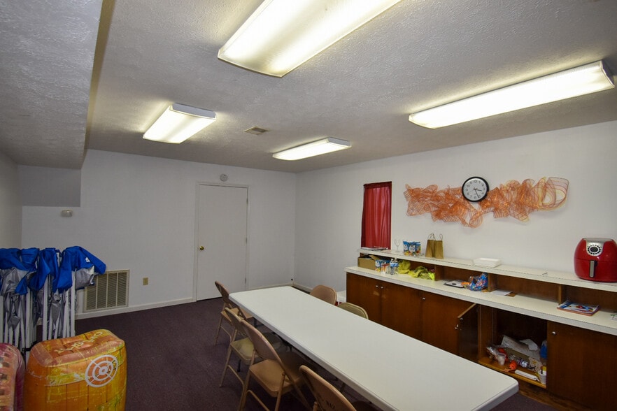 More Photos Of 65 Highland Ave, Lancaster Religious Facility For Sale