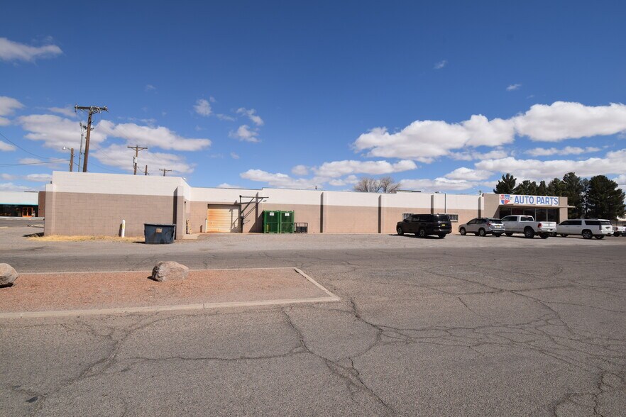 More Photos Of 301 E Pine St, Deming Freestanding For Sale