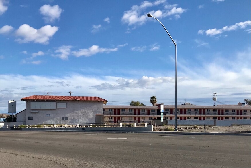 More Photos Of 1978 Highway 95, Bullhead City Hotel For Sale