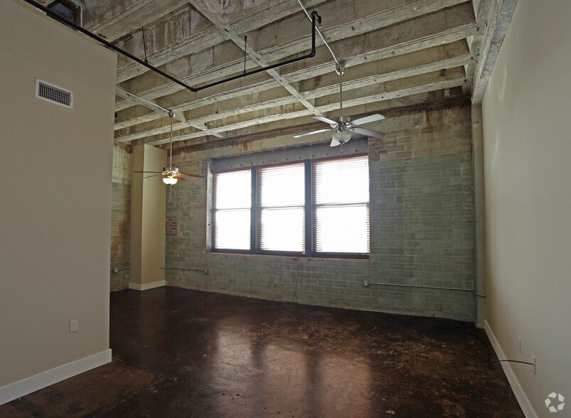 More Photos Of 625 Ryan St, Lake Charles Apartments For Sale