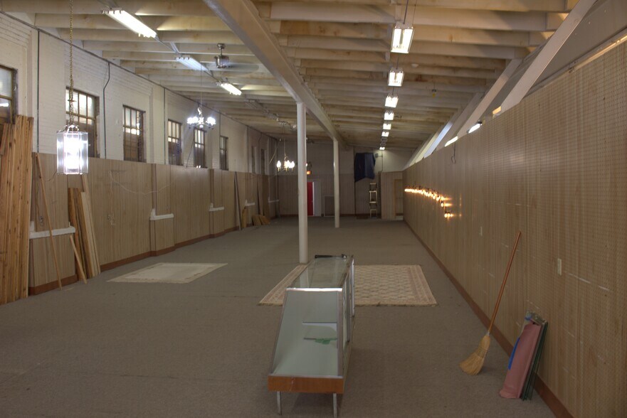 More Photos Of 144 Runnymeade rd, Bunker Hill General Retail For Sale