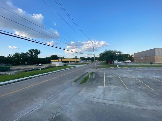 More Photos Of 2702-2706 Cherrybrook Ln, Pasadena Storefront Retail Office For Sale