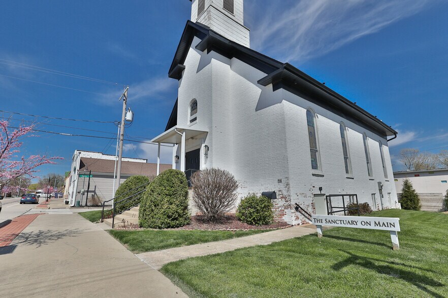 More Photos Of 114 S Main St, Troy Lodge Meeting Hall For Sale