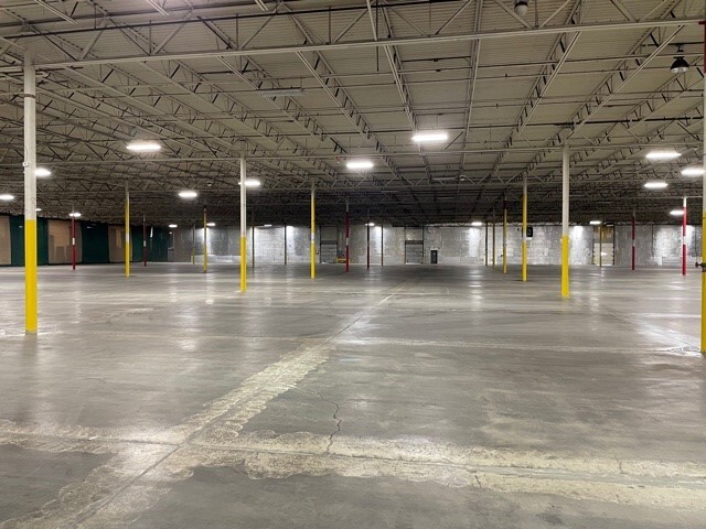 Primary Photo Of 2020-2040 Williams Rd, Columbus Distribution For Lease