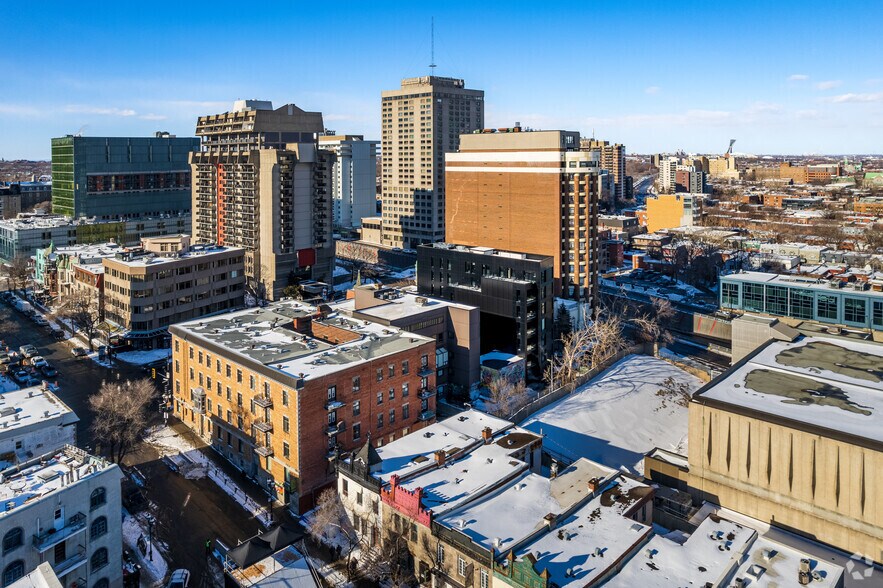 More Photos Of 430 Rue Sherbrooke E, Montréal Hotel For Sale