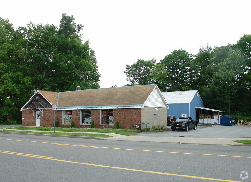 More Photos Of 67 West Ave, Saratoga Springs Freestanding For Sale