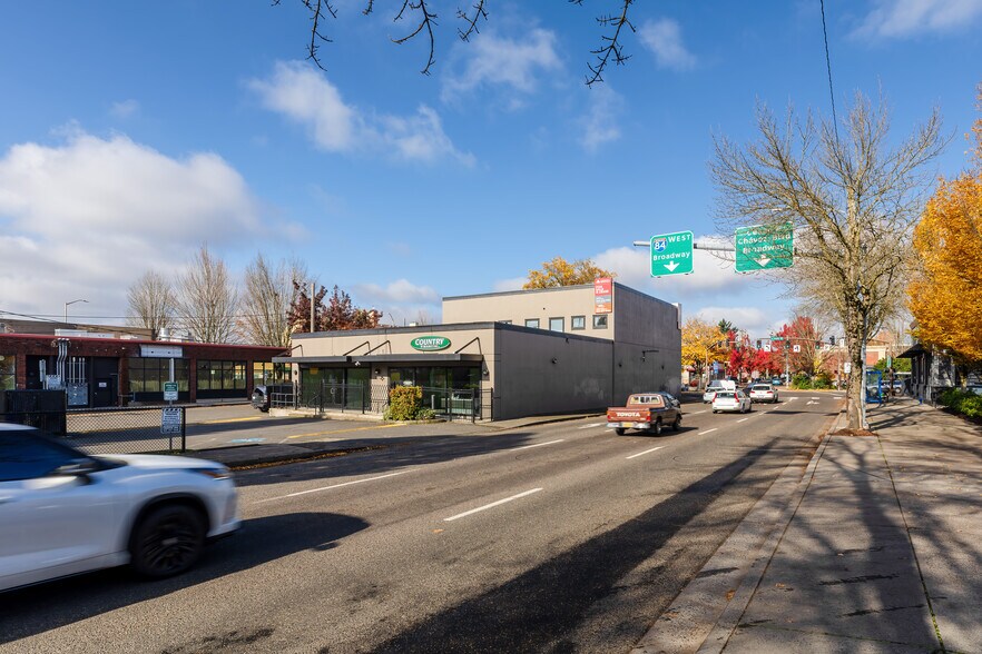More Photos Of 3902 NE Sandy Blvd, Portland Office For Sale