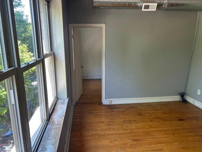 More Photos Of 1114 W Polk St, Chicago Apartments For Sale