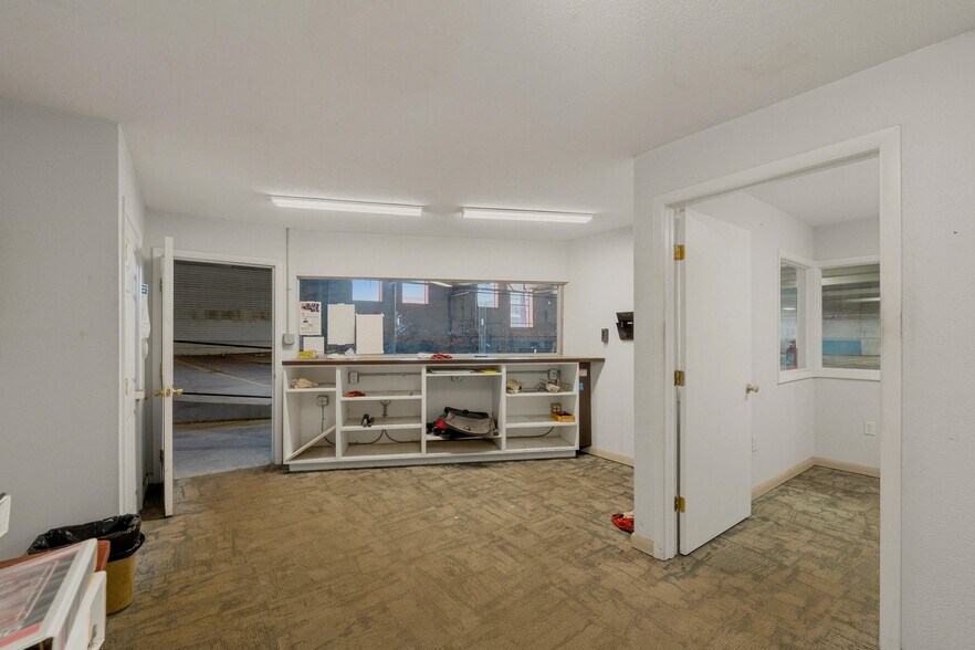 More Photos Of 430 E Main St, Trinidad Industrial For Sale