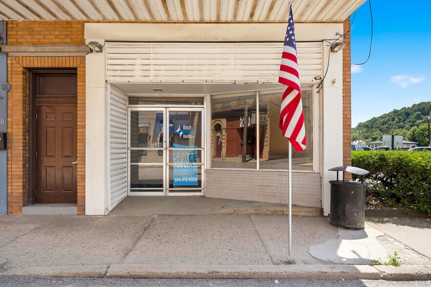 Primary Photo Of 108 Penn St, Point Marion Office For Lease
