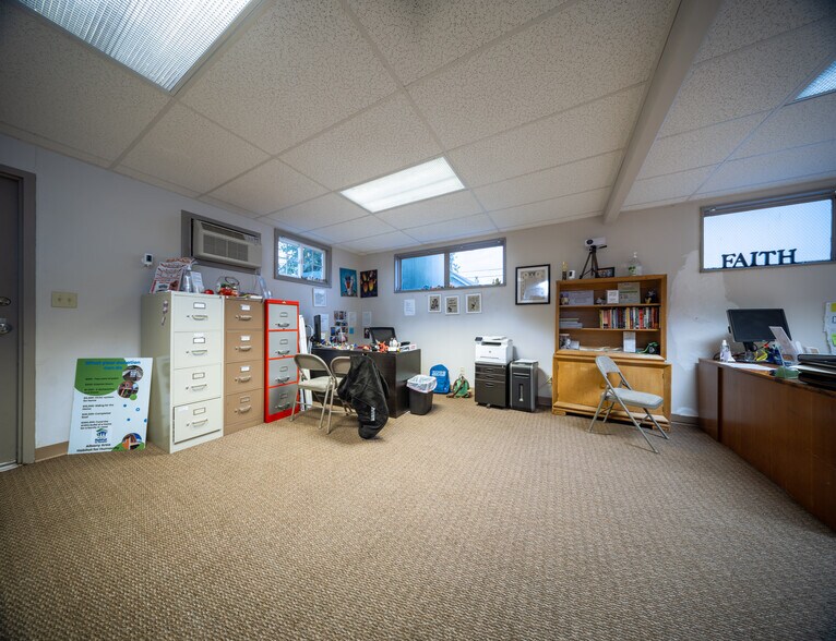 More Photos Of 330-340 Washington St SW, Albany Office For Sale