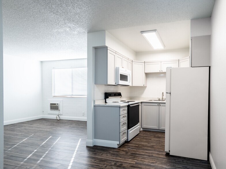 More Photos Of 275 C St, Sparks Apartments For Sale
