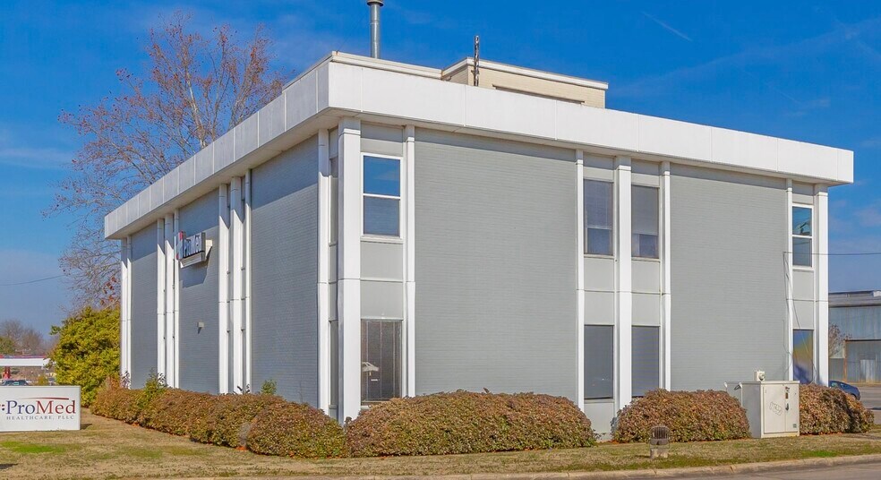 More Photos Of 812 W Innes St, Salisbury Medical For Sale