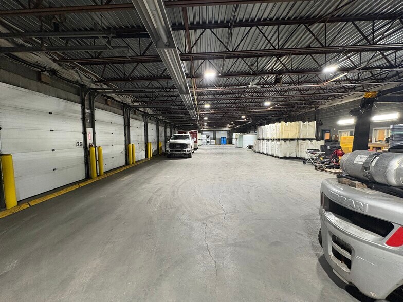 More Photos Of 431 E 104th Ave, Anchorage Truck Terminal For Lease