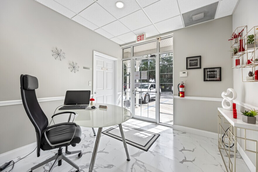 More Photos Of 8255 Wickham Rd, Melbourne Office For Lease