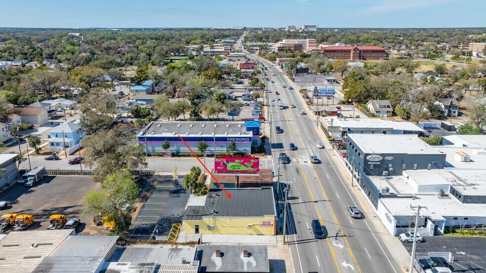 More Photos Of 517-519 W International Speedway Blvd, Daytona Beach Freestanding For Sale