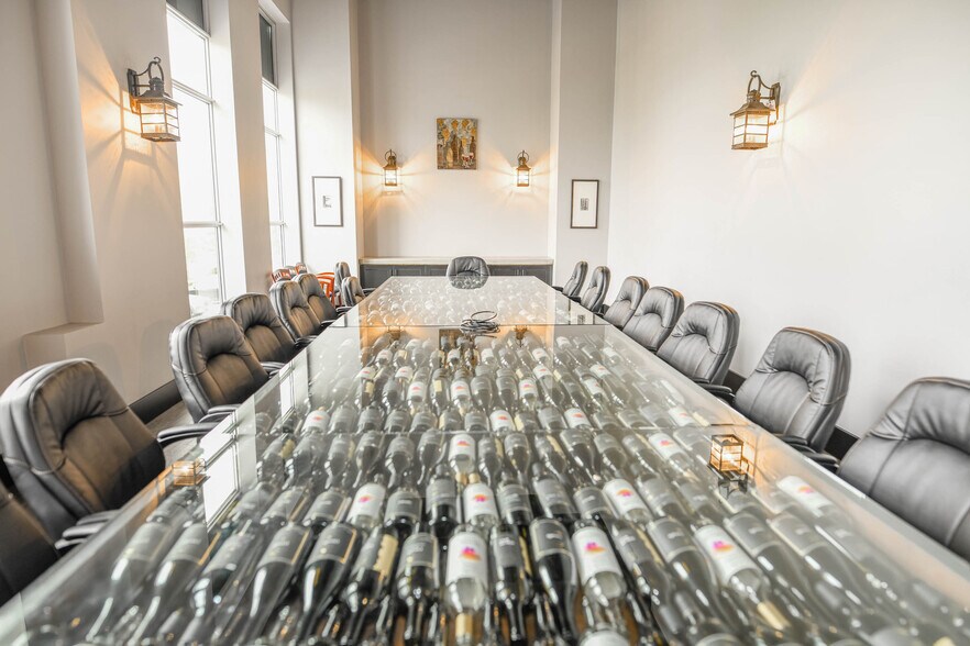 More Photos Of 19288 22nd Ave, Surrey Warehouse For Lease