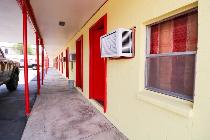 More Photos Of 4119 Santa Maria Ave, Laredo Hotel For Sale