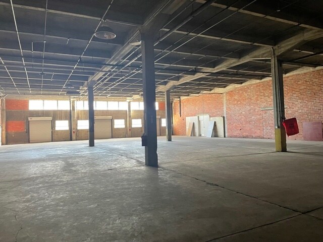 More Photos Of 201 Webster Ave, Waco Distribution For Lease