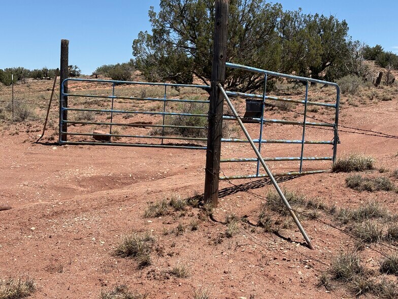 More Photos Of 156 County Road N9146 rd, Concho Flex For Sale