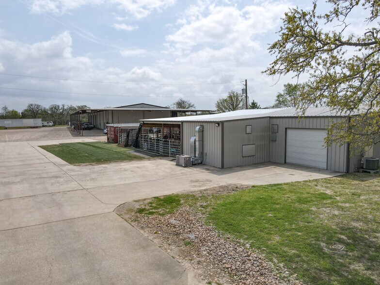 More Photos Of 11184 Dan Williams Ln, College Station Warehouse For Sale