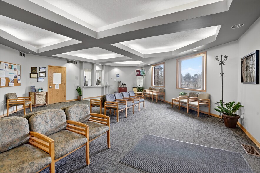 More Photos Of 1625 Ramblewood Dr, East Lansing Medical For Sale