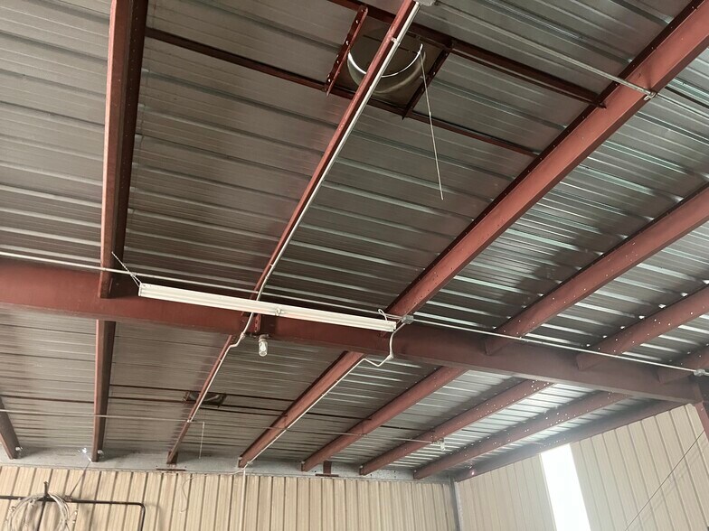 More Photos Of 2210 Church Ave, Harrah Industrial For Sale