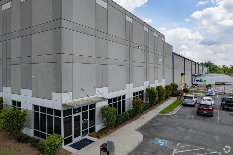 More Photos Of 350 Morgan Lakes Industrial Blvd, Pooler Distribution For Lease