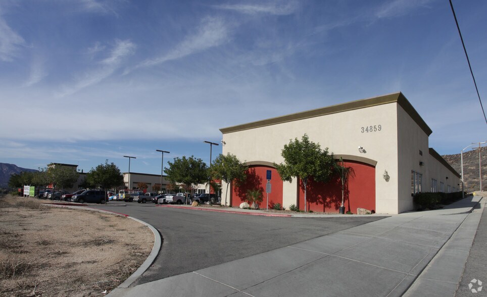 More Photos Of 34862 Monte Vista Dr, Wildomar Unknown For Lease