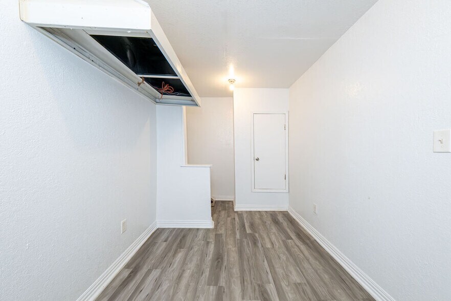 More Photos Of 2504 Holliday Rd, Wichita Falls Office For Sale