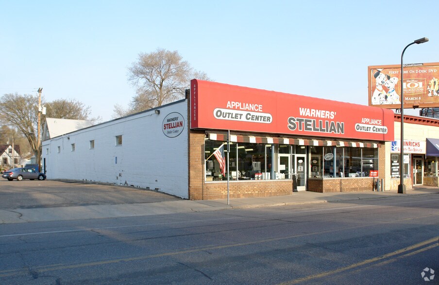 More Photos Of 5462 Nicollet Ave, Minneapolis Storefront For Sale