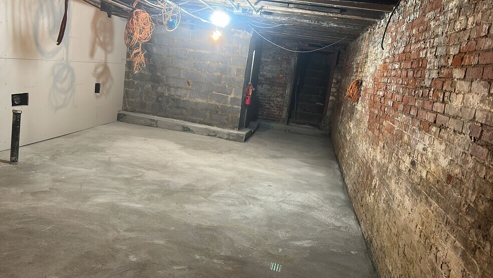 More Photos Of 139 Kingston Ave, Brooklyn Storefront Retail Residential For Lease