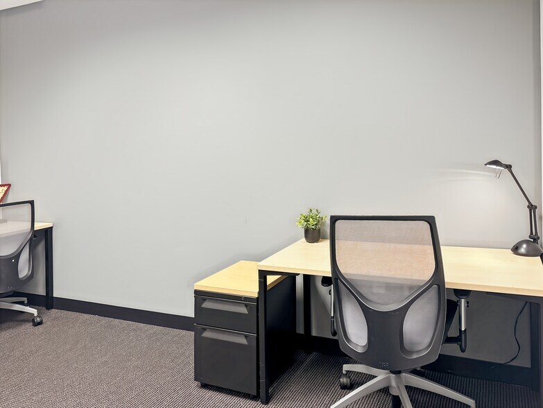 More Photos Of 5051 Peachtree Corners Cir, Peachtree Corners Coworking Space