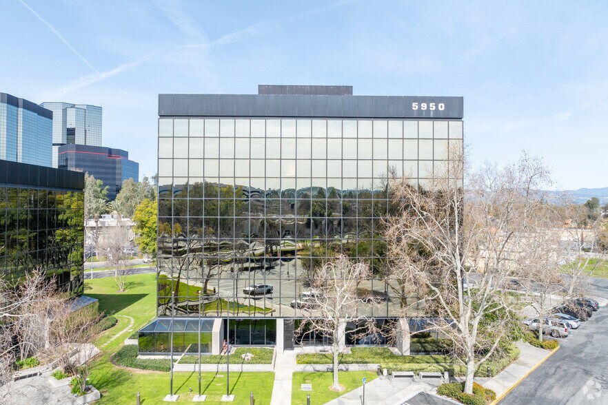 More Photos Of 5950 Canoga Ave, Woodland Hills Office For Lease