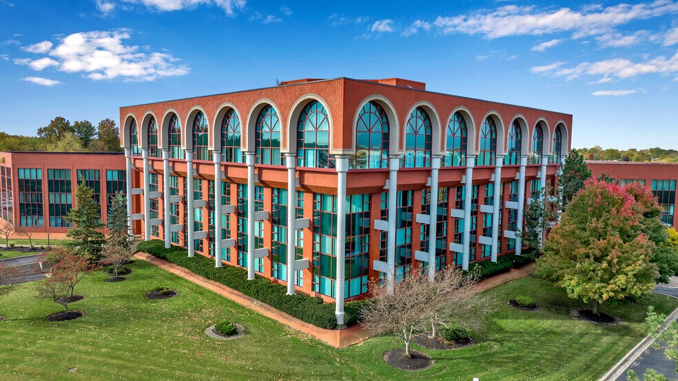 More Photos Of 100 Corporate Pky, Amherst Unknown For Lease