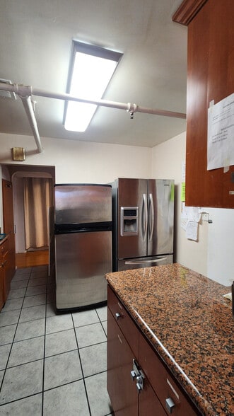 More Photos Of 11905 Riverside Dr, Valley Village Assisted Living For Sale