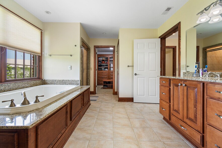 More Photos Of 5495 Meese Rd NE, Louisville Sports And Entertainment For Sale