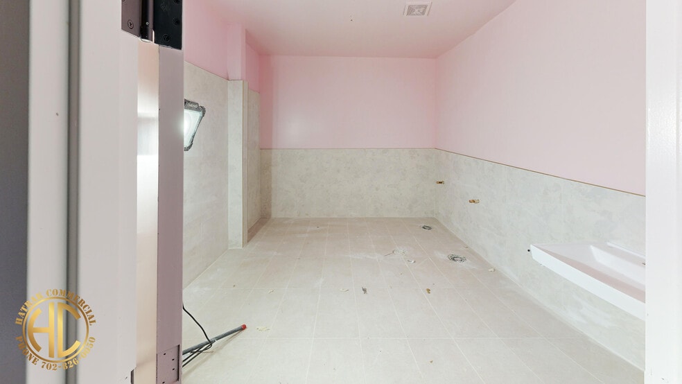 More Photos Of 401 S 6th St, Las Vegas Restaurant For Sale