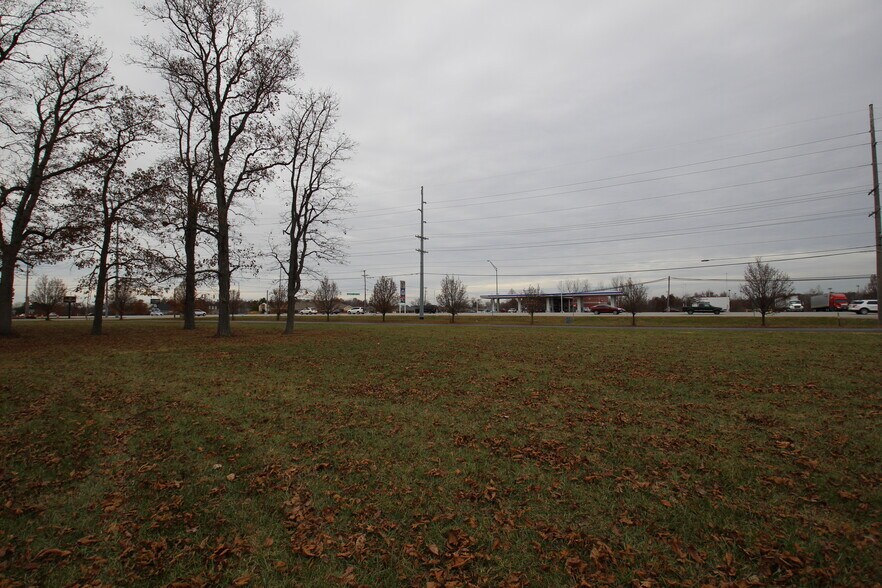 More Photos Of 0 Jackson Street St, Muncie Land For Sale