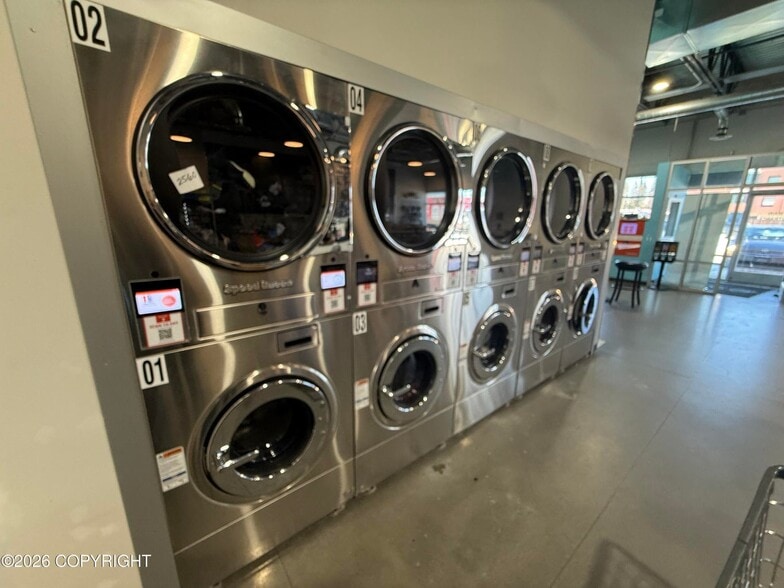 More Photos Of 409 W Fireweed Ln, Anchorage Storefront Retail Office For Sale