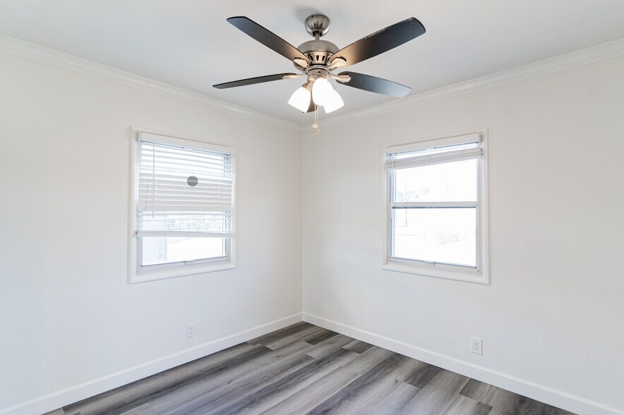 More Photos Of 8819 Reading Ave, Los Angeles Apartments For Sale