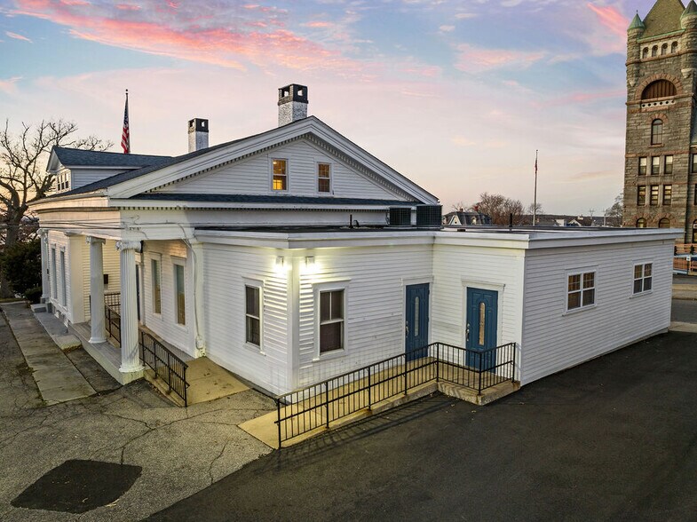 More Photos Of 399 N Main St, Fall River Office Residential For Sale