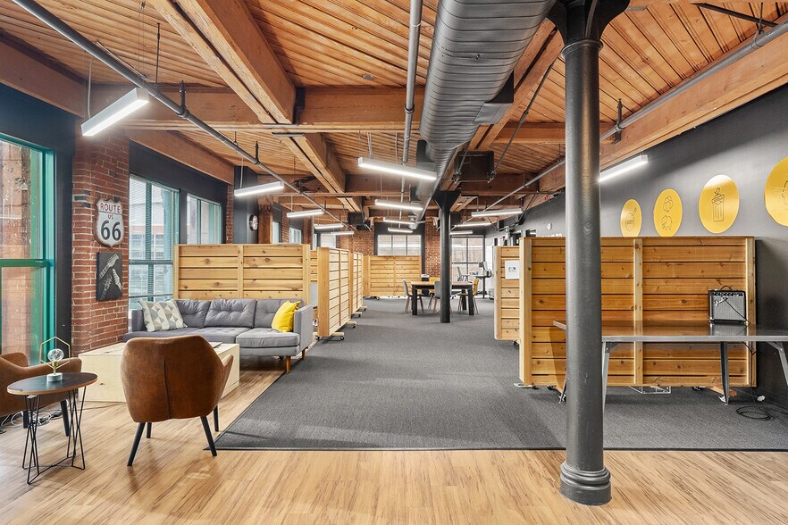 More Photos Of 555 Washington Ave, Saint Louis Office For Lease